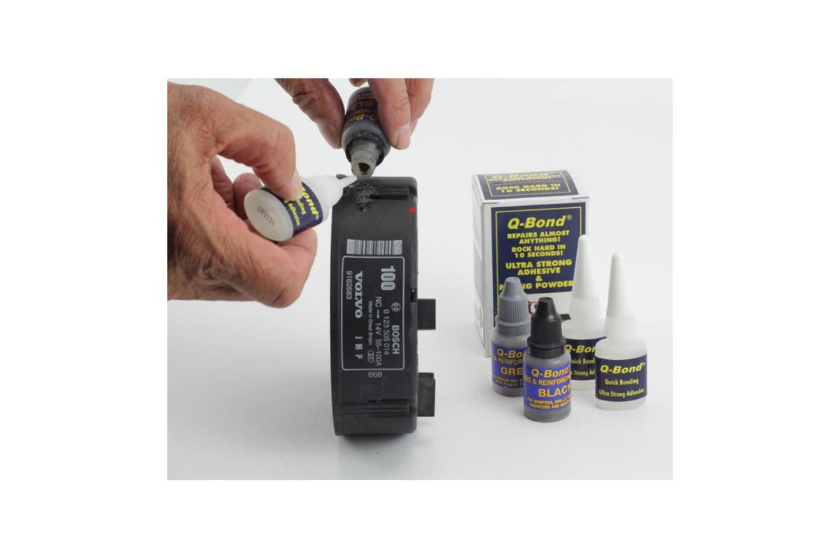 Ultra Strong Adhesive with Reinforcing Powder Small Repair Kit - Q Bond