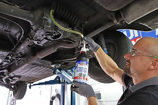 Hypoid Gear Oil (GL5) LS SAE 85W-90 1L Mineral-Based - LIQUI MOLY | Universal Auto Spares