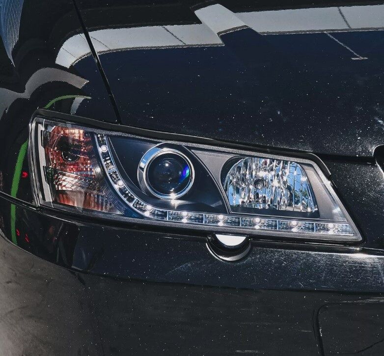 Black DRL LED Projector Head Lights Fit For Holden Commodore VY UTE 2002-2004 HL-HLN024LS - Machter