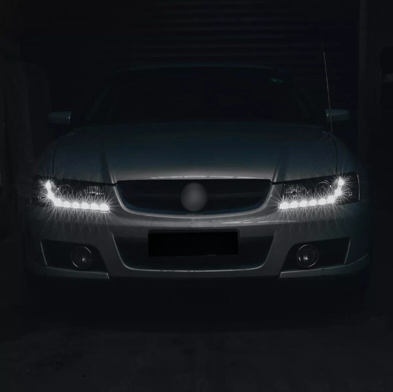 Black DRL LED Projector Head Lights Fit For Holden Commodore VZ UTE 2004-2006 HL-HLN025LS - Machter