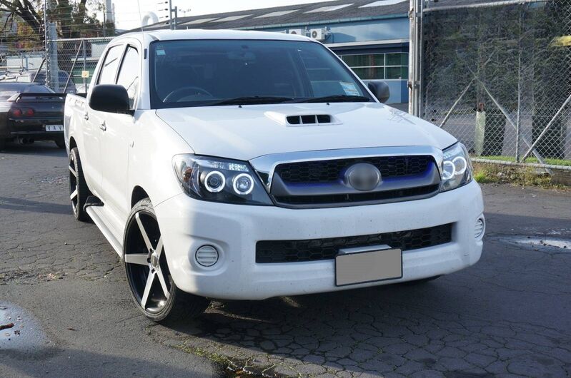 Black CCFL Angel-Eyes Projector Headlights Fit For Toyota Hilux SR5 2005-2010 HL-TA065LS - Machter