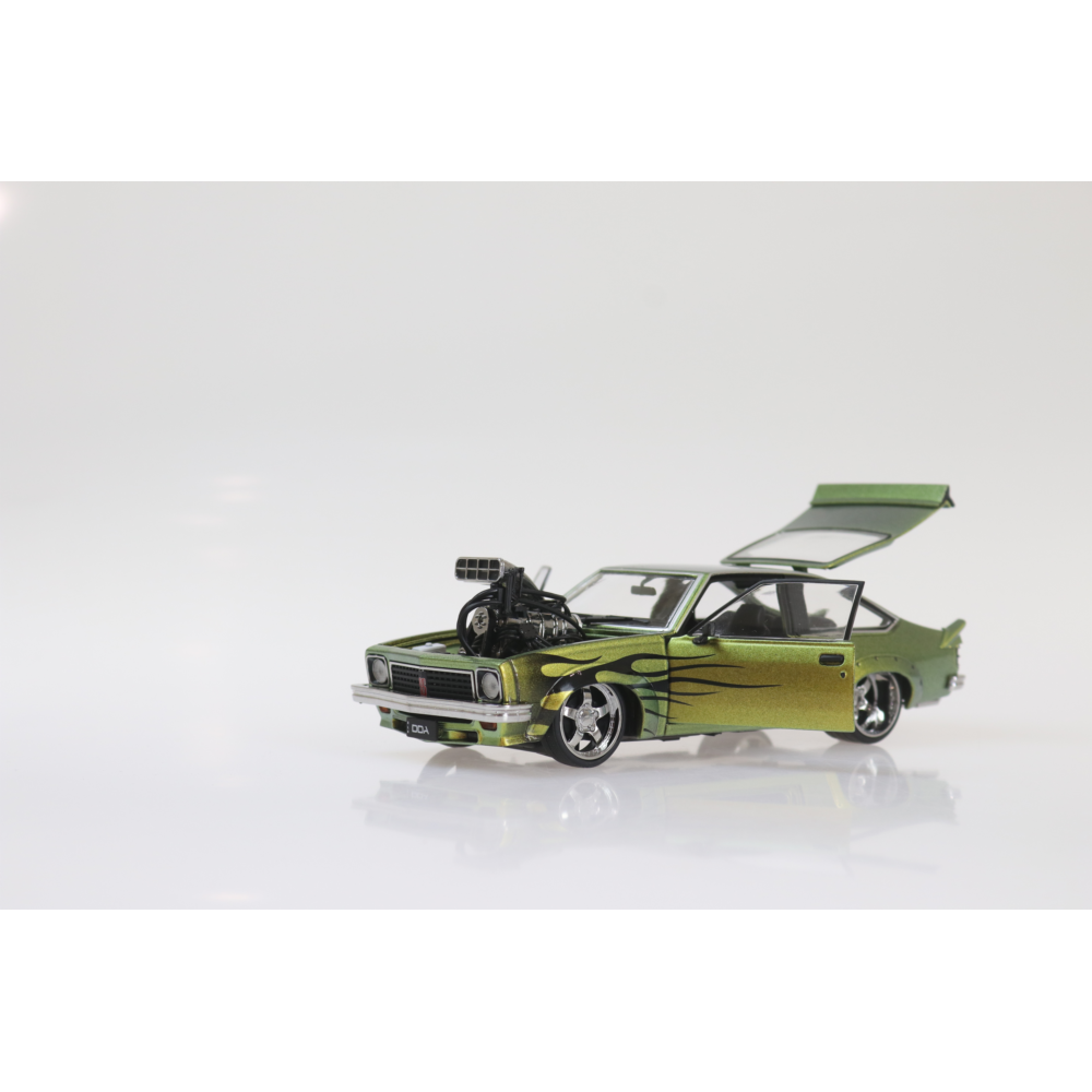 Holden A9X Torana Supercharged Colour Shift with Flames Diecast Model Car 1:24 Scale (Approx. 18–20cm) Collectible | Universal Auto Spares