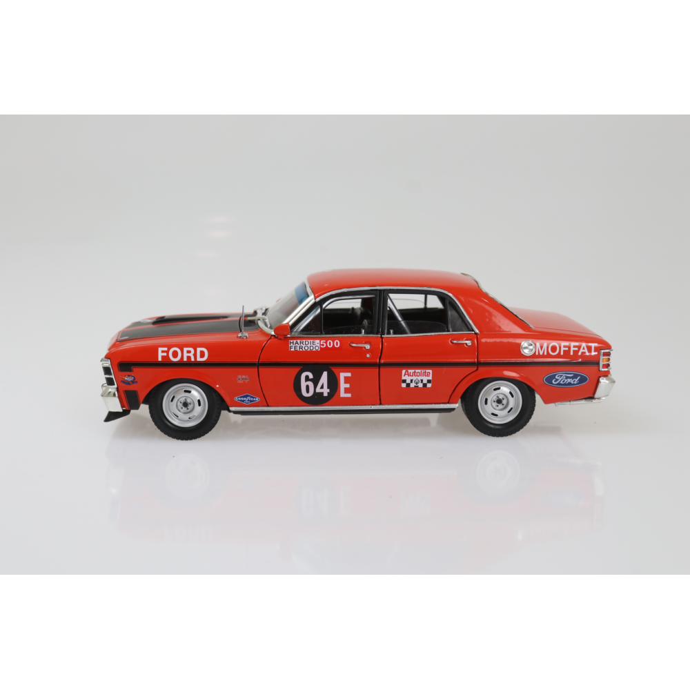 Ford XW Falcon GTHO #64E Moffat Bathurst Winner Diecast Model Car 1:24 Scale (Approx. 18–20cm) Collectible | Universal Auto Spares