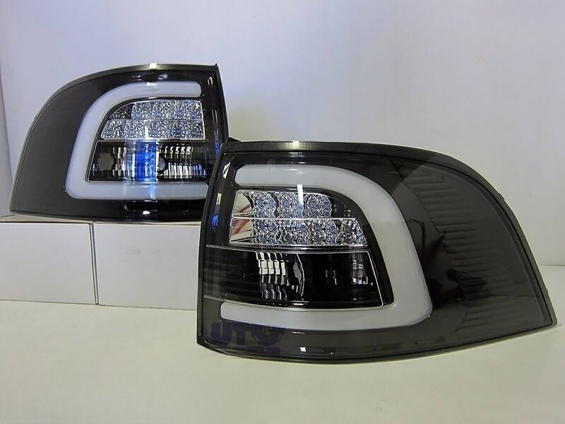 3D Light Bar Black LED Tail Light Fit For Holden Commodore VE VF Wagon SV6 Omega 2008-2016 TL-HLN026LS - Machter