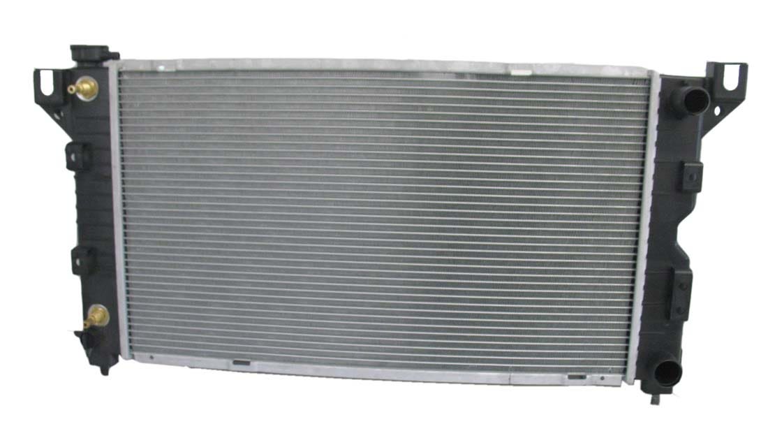 Radiator for Auto & Manual Chrysler Voyager 3.3L 02/1997 - 04/2001 CLVG-RAD-005 - Sterling