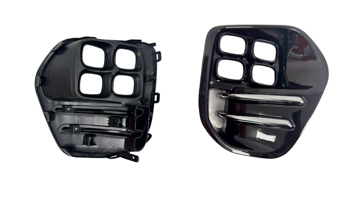 Front Fog Light Cover (RHS, LED Type, 4 Square) Kia Sportage QL GT-Line 2015 - 2018 KISP-FLC-07R - Sterling