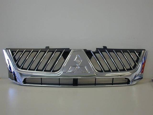 Front Grille (Chrome/Black) Mitsubishi Triton MK 2004 - 2006 MBTT - GRI - 33F - Sterling Parts - Grilles & Bumper Parts - Sterling Parts
