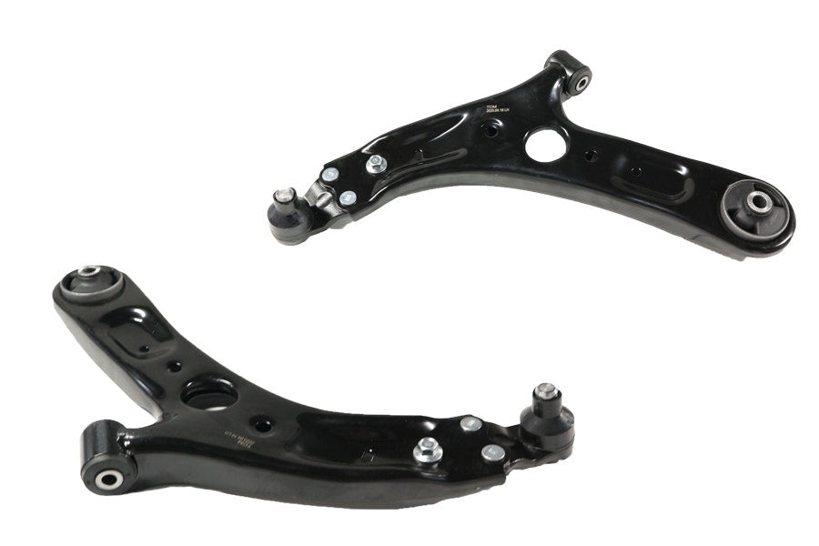 Front Lower Control Arm (LHS) with Ball Joint Hyundai i30 GD 2012 - 2017 SCA-HY094707L - Sterling