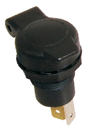 Merit Socket 12 Volt 16 AMP Heavy Duty - LION