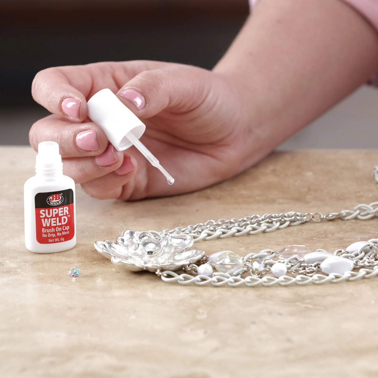 Super Weld Brush-On Instant Adhesive Cyanoacrylate Super Glue - J-B Weld