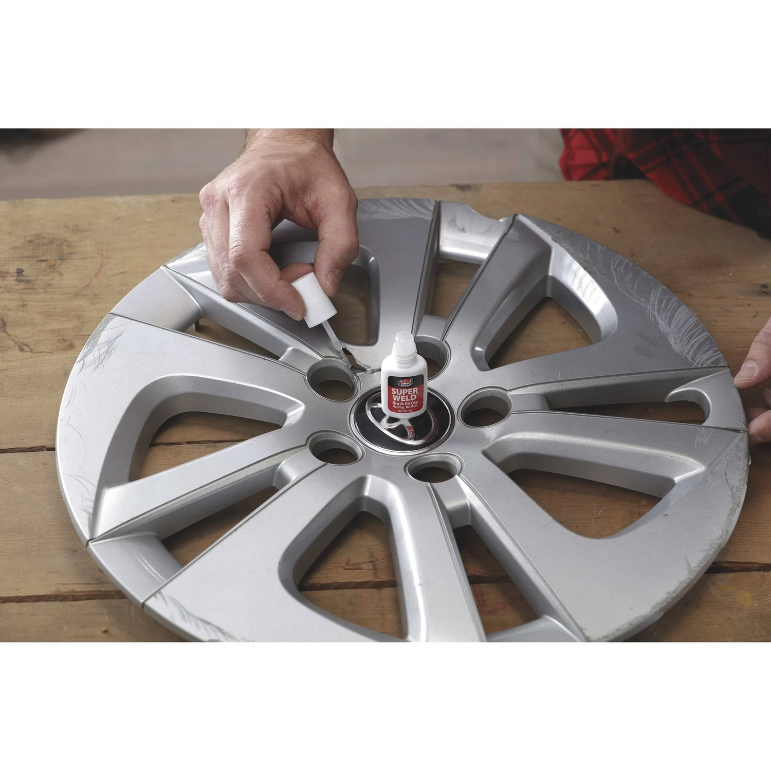 Super Weld Brush-On Instant Adhesive Cyanoacrylate Super Glue - J-B Weld