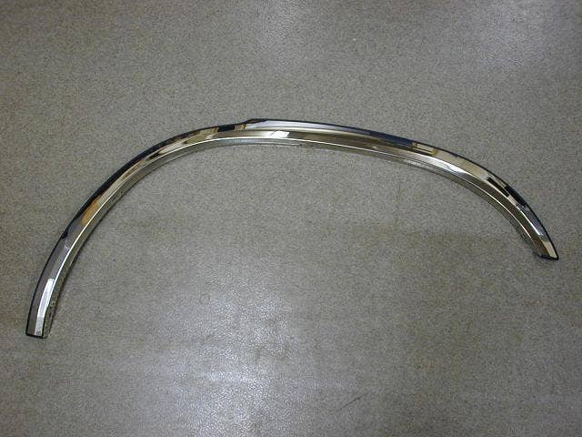 Guard Trim (Chrome, 4 Piece Set) Toyota Hilux RN85 2WD 1988 - 1997 TYHX-GUT-85N - Sterling