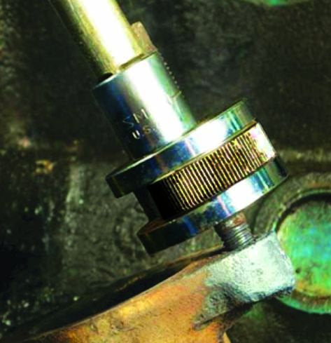 Stud Extractor & Installer Knurled Clamp Wheel Loosens Jammed Studs - PKTool