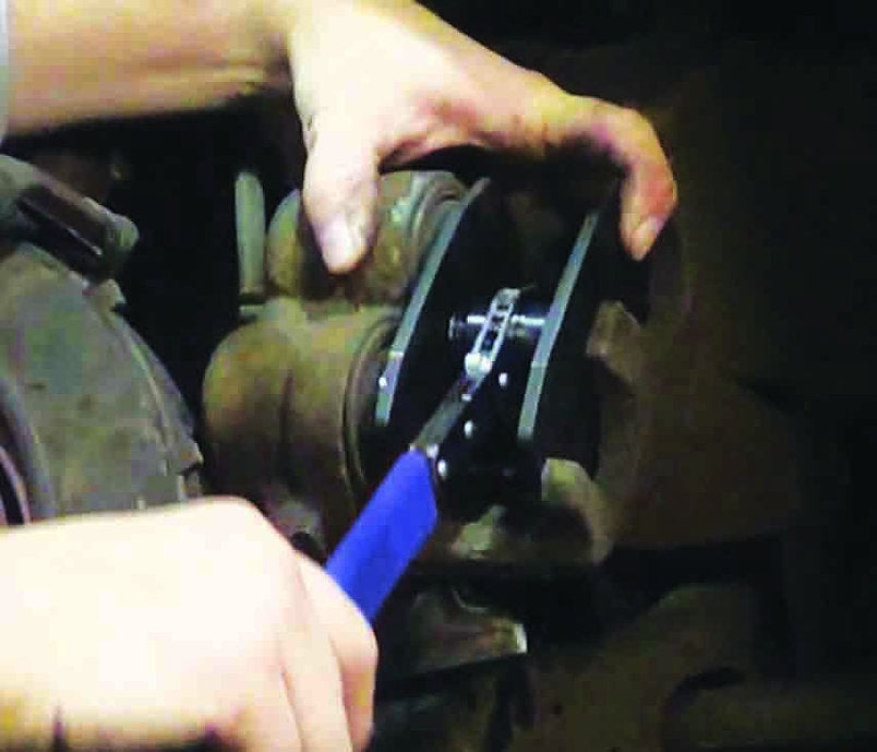 Ratcheting Brake Caliper Spreader Suits Single, Dual & Quad Piston - PKTool