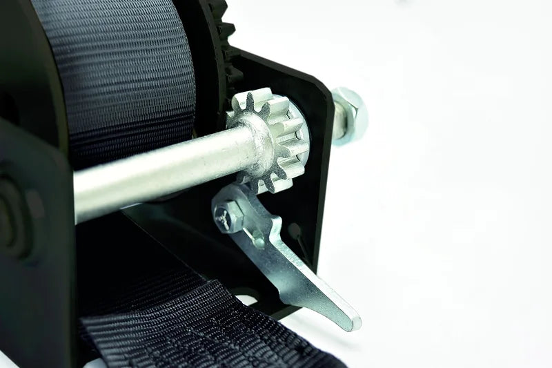 Hand Strap Winch 10mtr (33ft) 4.8mm Cable, Pulling Capacity 548kg - LoadMaster
