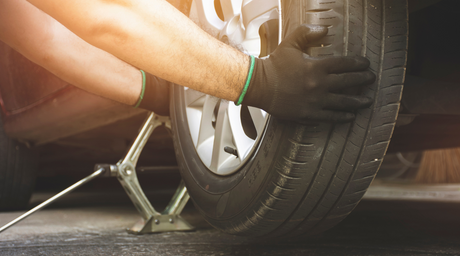 How to Fix a Flat Tire on the Road: Step-by-Step Guide