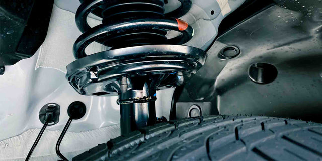 Shock Absorbers vs Struts: How to Choose the Right One