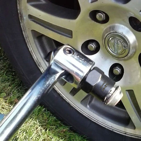 11 Pieces 3/8” DR Low Profile Spiral Twist Extractor Socket Set - PKTool