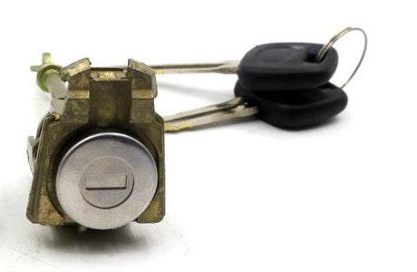 Door Lock Right NDL5YR - Nice Products | Universal Auto Spares