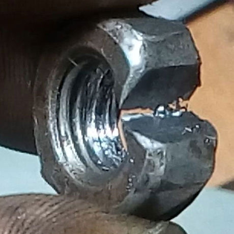 4 Piece Nut Splitter Set Splitting Rusted, Seized Or Stubborn Nuts - PKTool