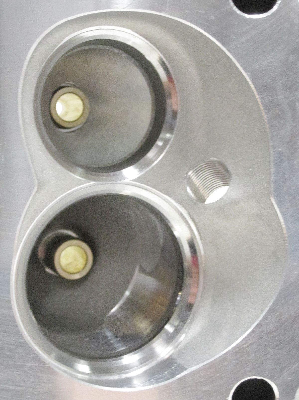 SBF 175cc Aluminium Heads Bare 60cc Chambers, 2.02"/1.60" AF95-0302 - Aeroflow