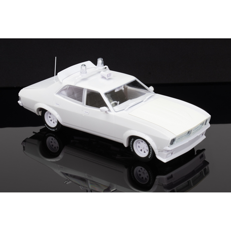 Ford Falcon XB Pursuit Plastic Model Car Kit 1:24 Scale Collectible