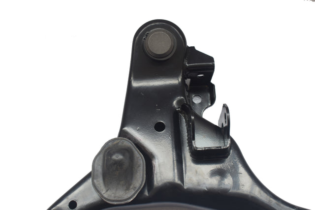 Front Lower Right Control Arm & Ball Joint Fit For NISSAN Navara D23 NP300 2015-Onwards - Machter