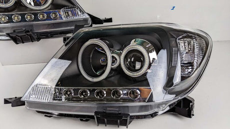 Black Ultra LED DRL Halo Projector Headlights Fit For Toyota Hilux VIGO SR5 2005-2010 HL-TA063LS - Machter