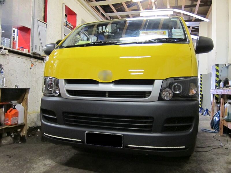 Black CCFL Angel Eyes Projector Headlights Fit For Toyota Hiace Van 2004-2010 HL-TA064LS - Machter