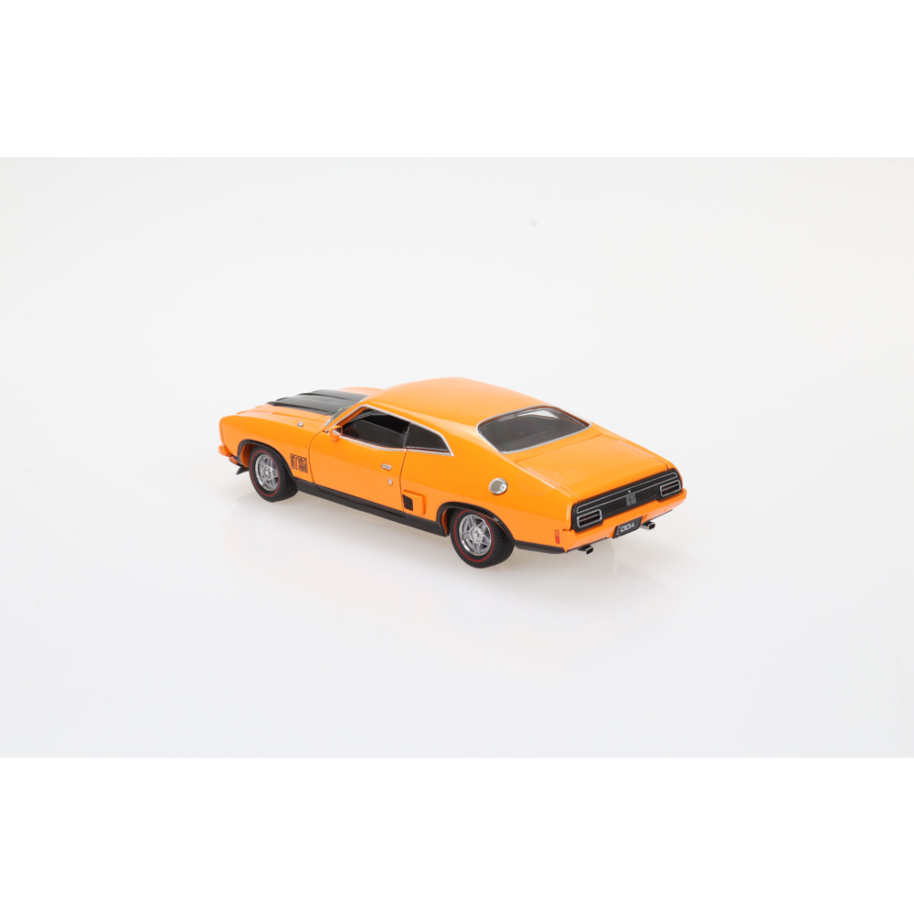 Chrysler Valiant Charger E38 White Diecast Model Car 1:32 Scale (Approx. 14–15cm) Collectible | Universal Auto Spares