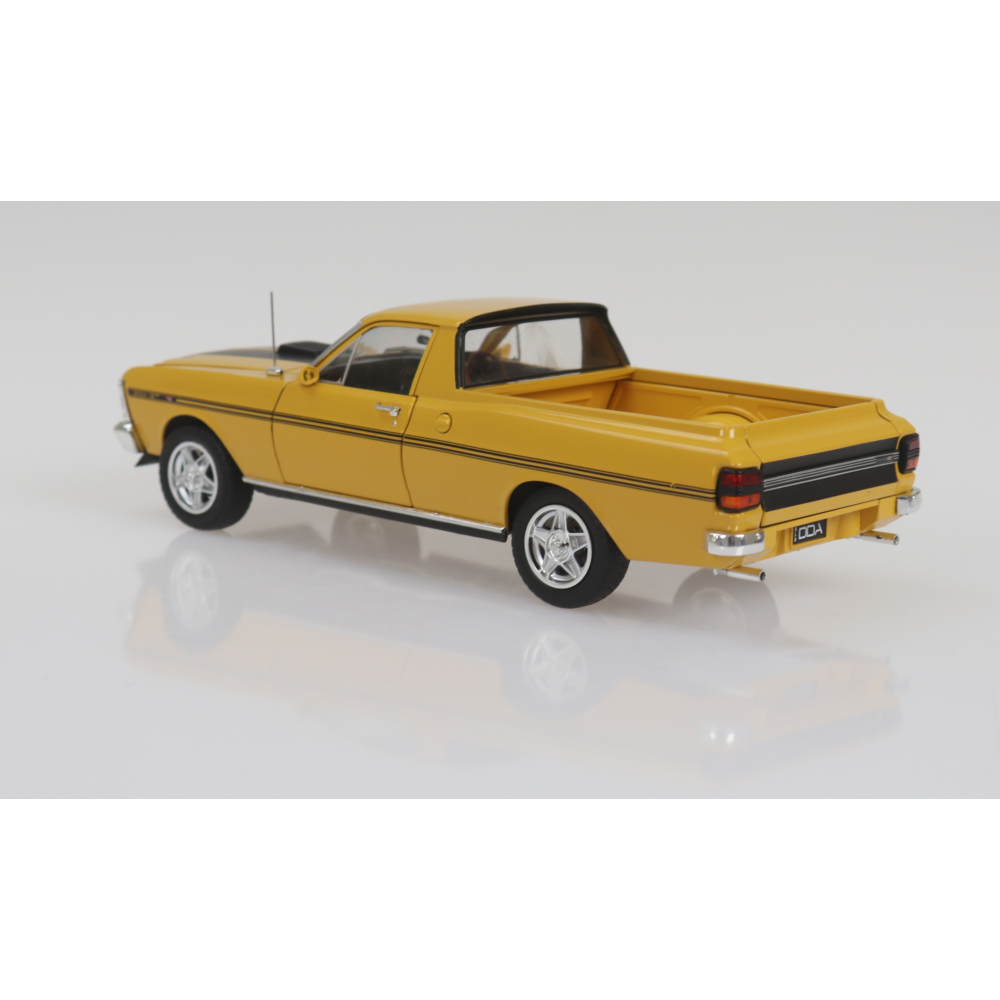 1971 Ford XY Falcon GTHO Ute 351 Yellow Ochre Diecast Model Car 1:24 Scale (Approx. 18–20cm) Collectible | Universal Auto Spares