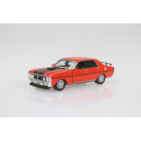 1971 Ford XY Falcon GTHO Phase III Vermillion Fire Diecast Model Car 1:24 Scale (Approx. 18–20cm) Collectible | Universal Auto Spares