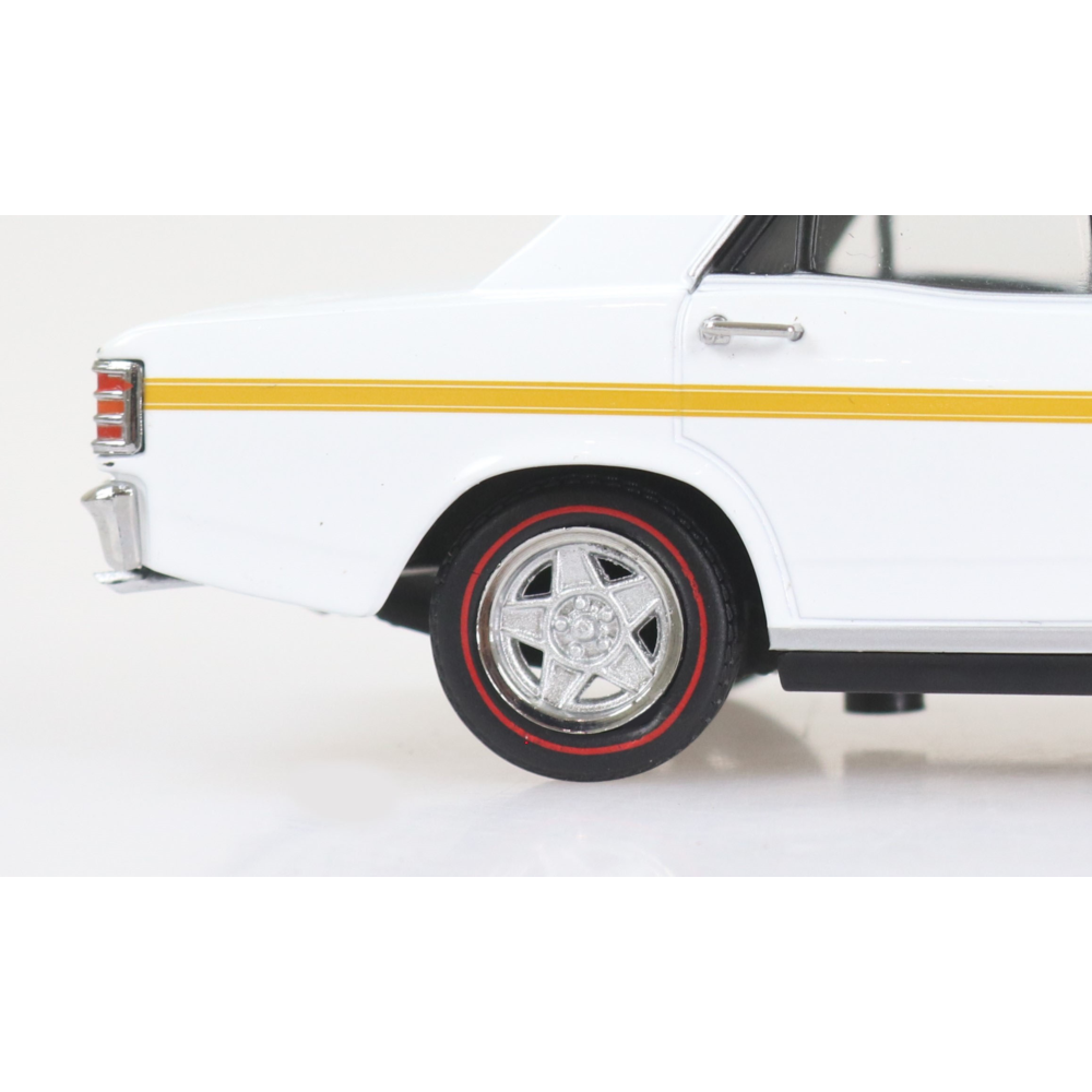 Ford Falcon XW GTHO Phase II White Diecast Model Car 1:32 Scale (Approx. 14–15cm) Collectible