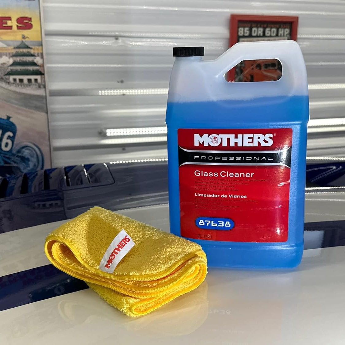PROFESSIONAL GLASS CLEANER (CONCENTRATE) 3.785L - Mothers