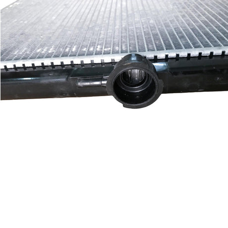 16mm Radiator With Cap Fit For Mitsubishi Pajero NM NP NS NT 2.8L 3.2L Diesel Auto & Manual 05/2000-ON - Machter