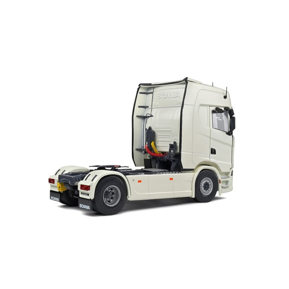 Scania 580S Semi Truck Cream Diecast Model Truck 1:24 Scale (Approx. 18–20cm) Collectible | Universal Auto Spares