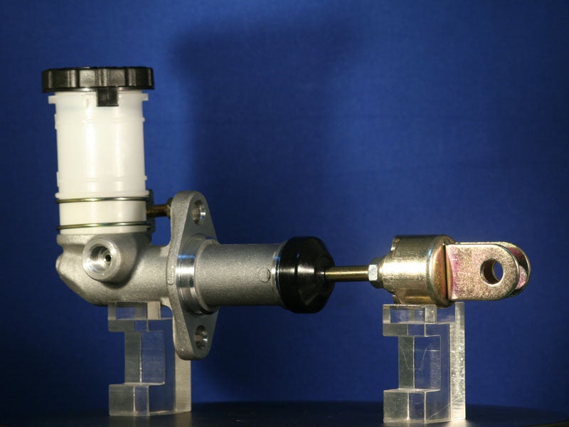 Brake Master Cylinder TJB9527 - Top Performance | Universal Auto Spares