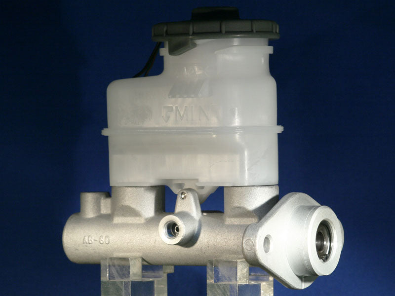 Brake Master Cylinder TJB9652 - Top Performance | Universal Auto Spares