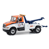 International Durastar Tow Truck Gulf Oil "That Good Gulf Gasoline" Diecast Model Truck 1:64 Scale (Approx. 7cm) Collectible | Universal Auto Spares