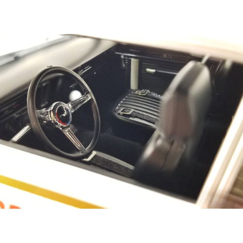 1970 Chevrolet Nova SS 54th International 500 Mile Sweepstakes Hurst Performance 'Grand Prize' Car - 1:18 (approx. 25cm) | Universal Auto Spares