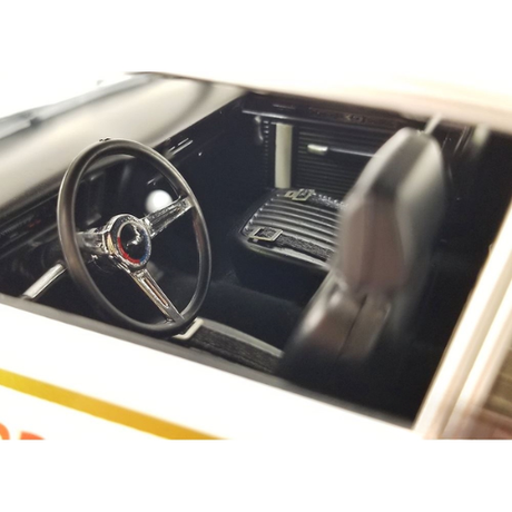1970 Chevrolet Nova SS 54th International 500 Mile Sweepstakes Hurst Performance 'Grand Prize' Car - 1:18 (approx. 25cm) | Universal Auto Spares