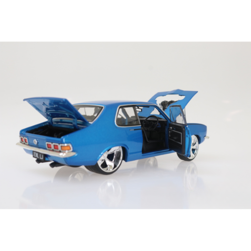 Holden LJ Torana Evil Edition Diecast Model Car 1:24 Scale (Approx. 18–20cm) Collectible | Universal Auto Spares