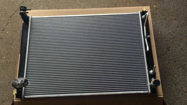 Radiator for Auto & Manual Lexus RX350 GSU35 01/2006 - 12/2008 LXRX-RAD-005 - Sterling