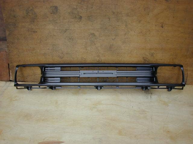 Front Grille (1 Piece, GY) Toyota Hilux RN85 1988 - 1991 TYHX-GRI-25F - Sterling